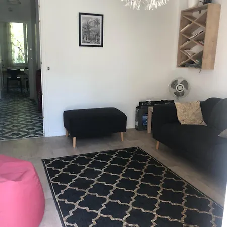Holiday home Le Chant Des Cigales